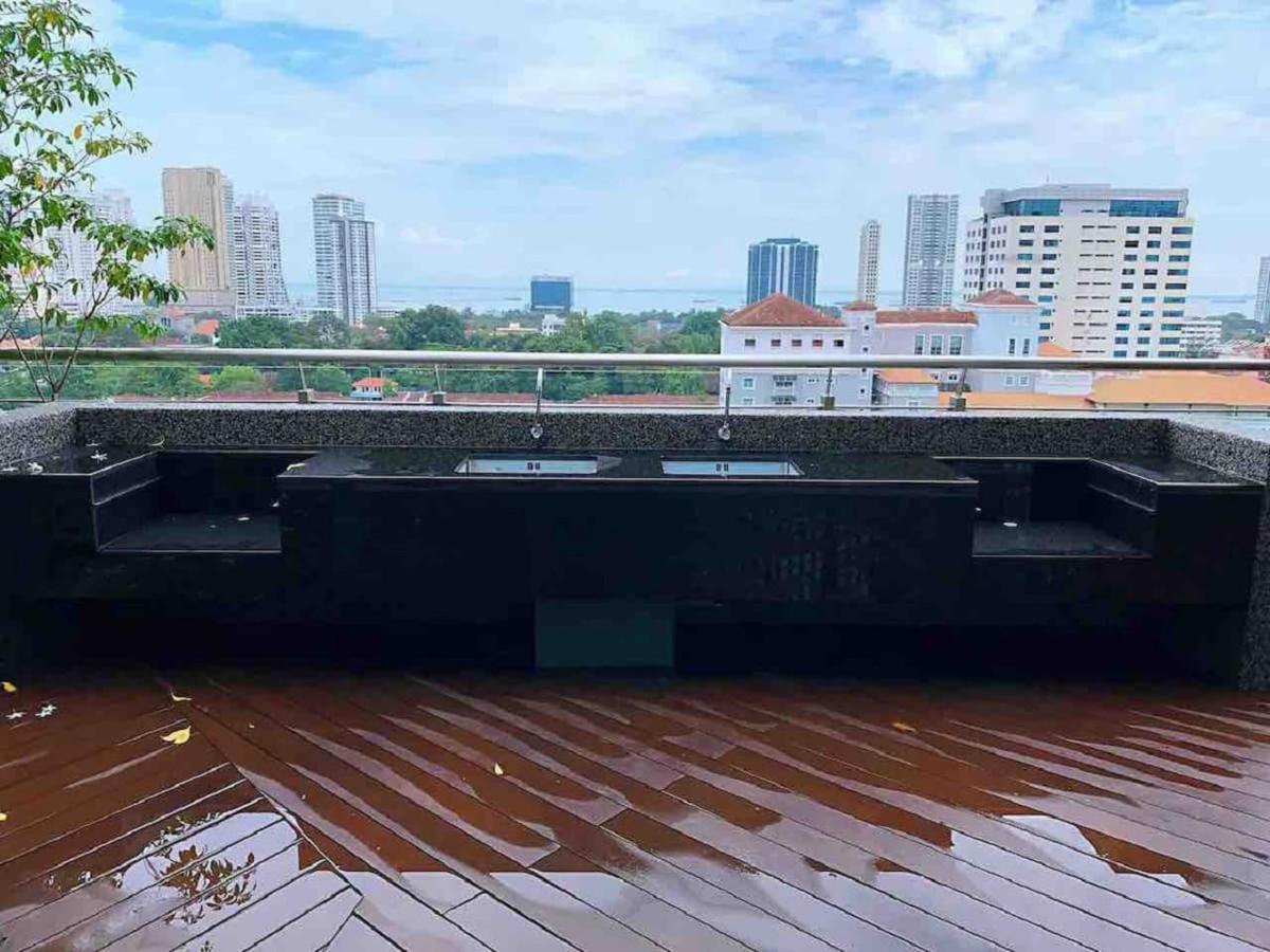 Tropicana 218 Macalister Netflix High Floor จอร์จทาวน์ ภายนอก รูปภาพ
